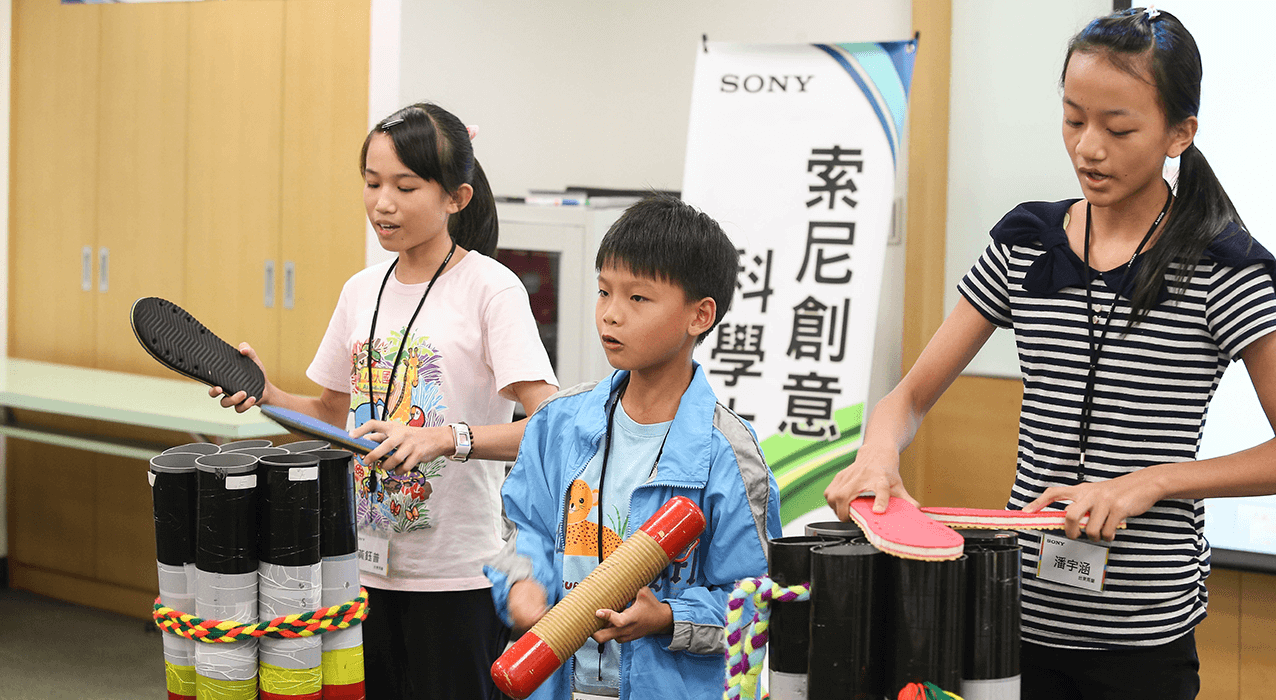 來自台東的馬蘭國小團隊結合家鄉民謠，帶來充滿特色的樂器作品。
